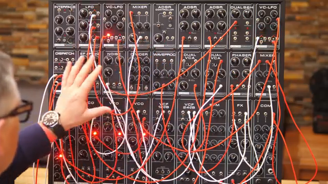 Starsky Carr entfesselt den Erica Synths Elektor Formant: Vintage DIY trifft Modular-Wahnsinn