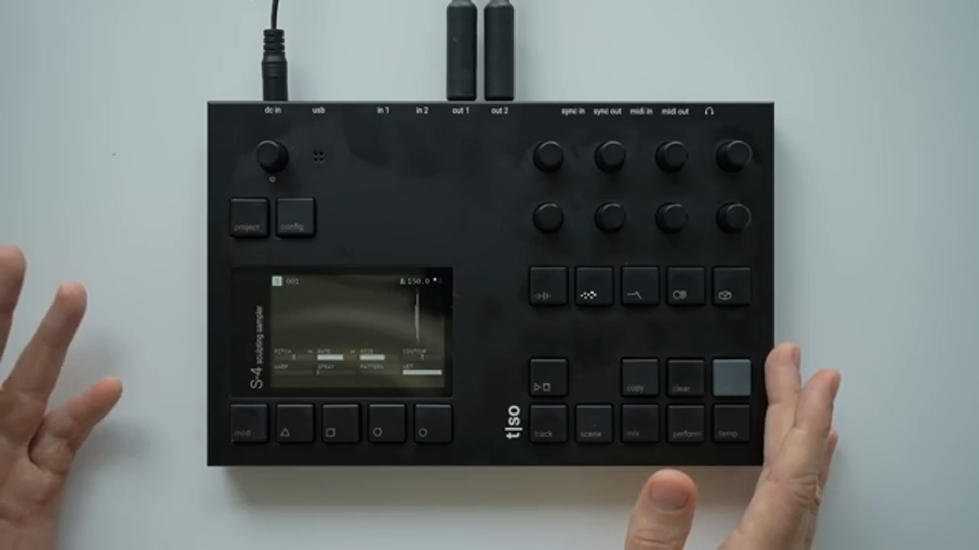 JayHosking über das Torso S-4: Synth-Magie entfesselt!