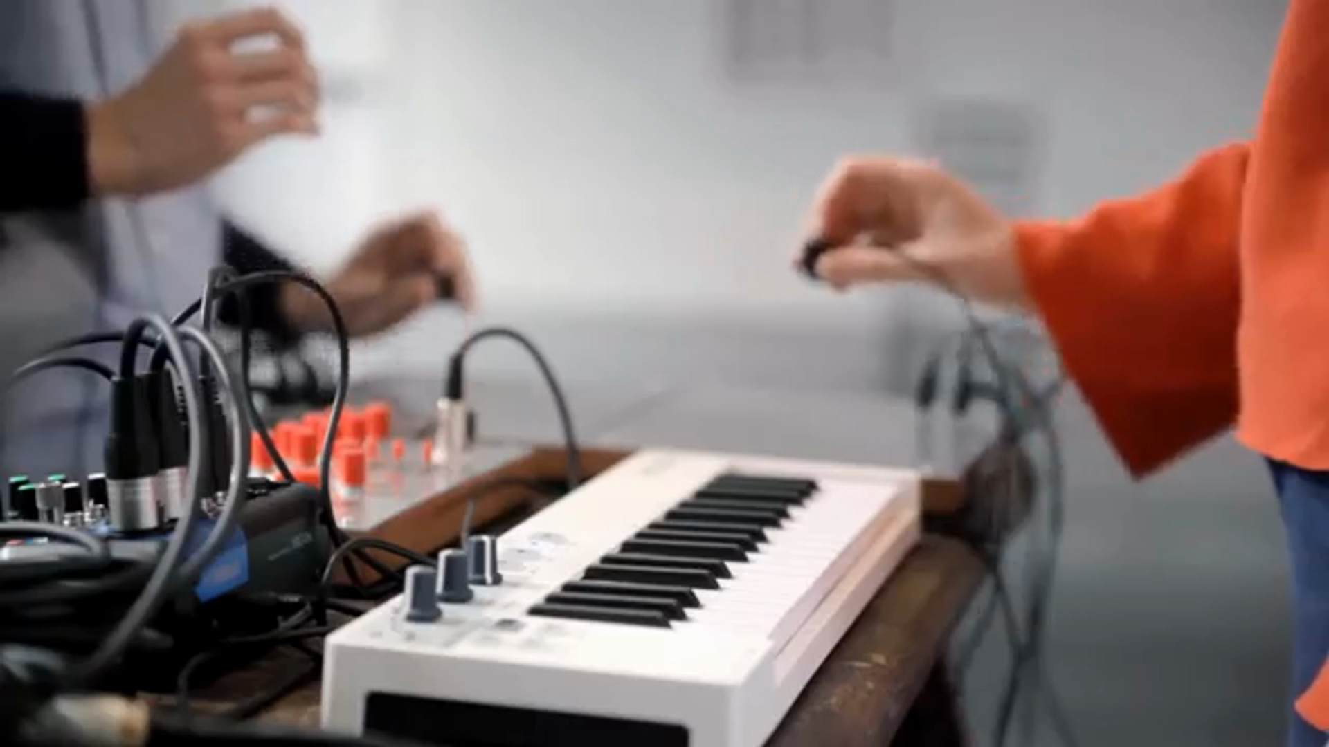 Ich freue mich immer, ein Instrument zu sehen, das nicht wirklich wie irgendetwas anderes ist.