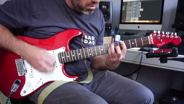 Es ist irgendwie eine Vintage-Rat mit einem optionalen Boost vorne dran.