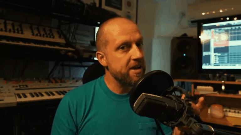 AlexBallMusic erforscht die Synthesizer hinter OMDs ‚Enola Gay‘