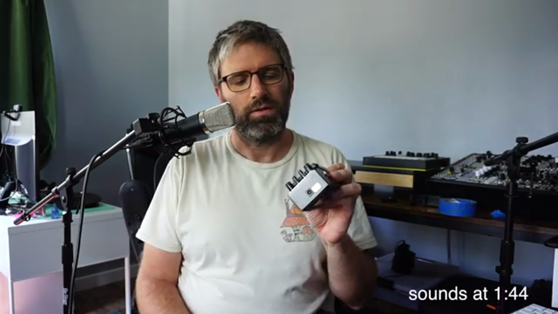 Ernsthaft, hinterlasse einen Kommentar mit Metal-Zonen-Witzen.