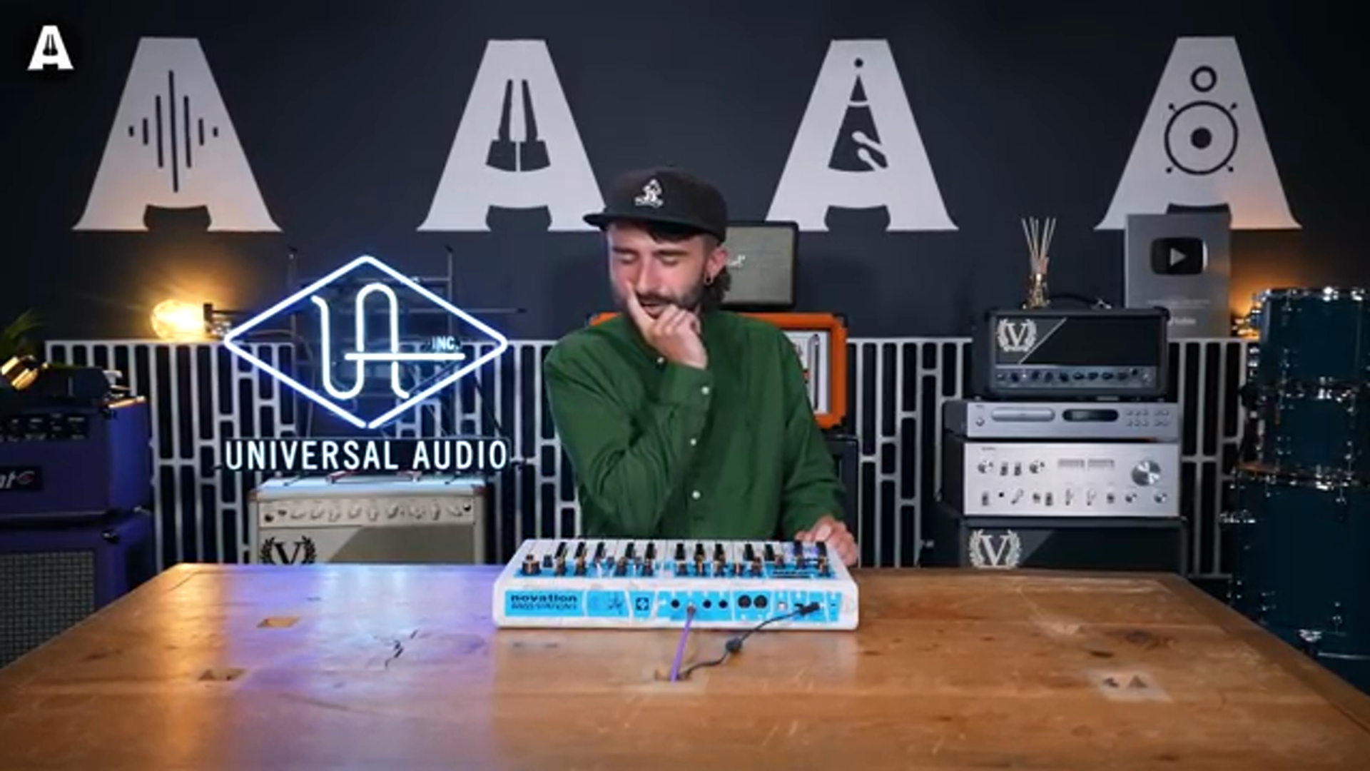 AndertonsKeyboardDept hält den Bass Station II auch 2025 rockend!