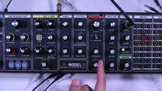 Notice how much the sub it's doing for us. This is a pretty good synthesizer.