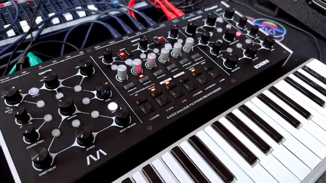 Wir werden wahrscheinlich etwa 72 werkseitige Presets machen, und der Rest wird Benutzer-Presets sein.