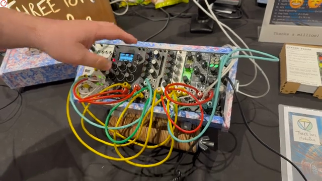 synthanatomy enthüllt die rauen Kanten von ThreeTom Modular
