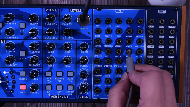 ...vielleicht können Sie eine andere Quelle nehmen, wie vielleicht einen anderen Synthesizer, und durch die Filter führen.