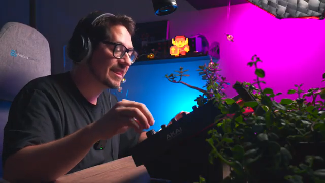 MidlifeSynthesist bringt mit IONA eine Synth-Sensation