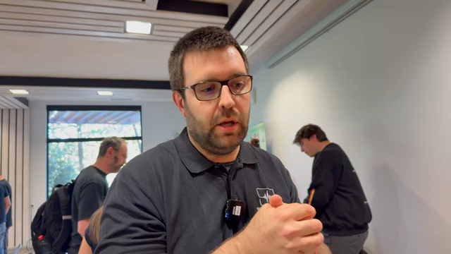 Es ist ein sehr leistungsstarkes kleines Gerät.