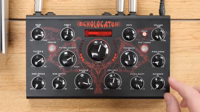 Der Shimmer-Effekt fügt eine ätherische, fast magische Schicht hinzu.