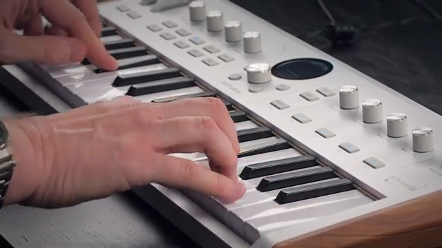 Sineways AstroLab 37 Review: Das Alles-Synth oder einfach alles auf einmal?