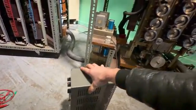 LOOKMUMNOCOMPUTERs elektrostatodyssee