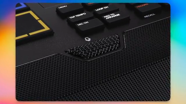 Es ist auch das erste MPC mit eingebautem Kondensatormikrofon und USB-C-Schnittstelle.