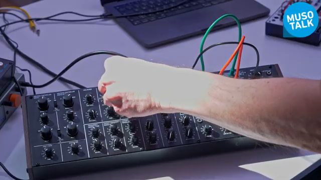 Der K2 vom Behringer ist mein Favorit und zwar aus einem einzigen Grund.