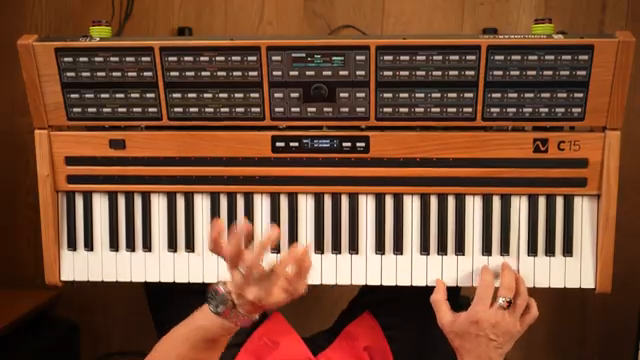 Es ist eine Verzögerungsleitung, die auch das Tracking der Tastatur folgt.