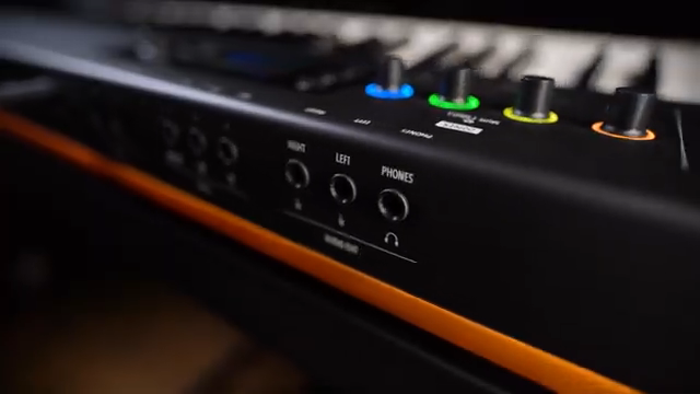 The SL88GT is the flagship of the SL MKII series with a new XL logic interface, MIDI 2.0, but especially it's got the SL-Link, a…