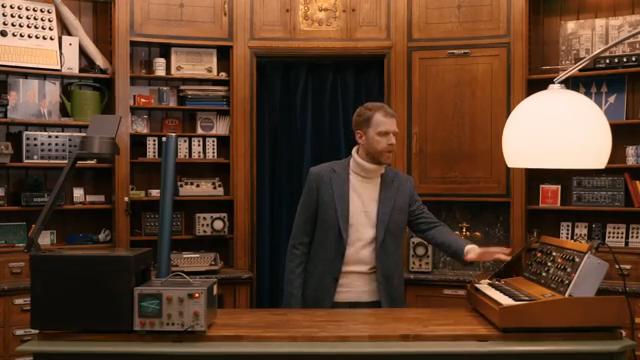 Auf dem Synthesizer ist der Oszillator, und er ist das grundlegende Klangbett, das alle anderen Schaltungen des Synthesizers formen.