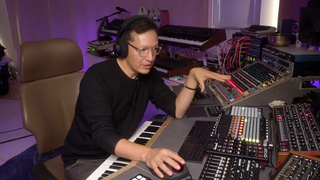 Ich kann dir zeigen, es verändert den Mid- bzw. Mono-Anteil deines Signals überhaupt nicht.