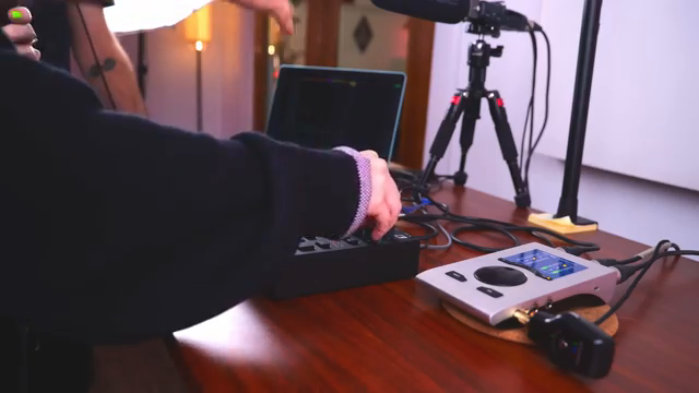 Auf Spur 16 greife ich auf verschiedene Effekte zu, die meinen Vocals auf dem Digitakt zugewiesen sind.