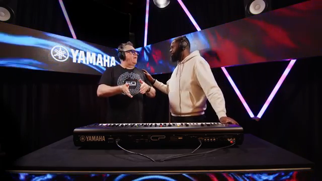 Da ist diese Angst beim Soundwechsel, wenn man gerade spielt und weiß, dass man wechseln muss – da kommt ein bisschen Angst auf, dass es…