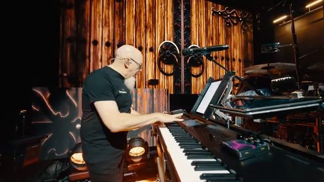 Ich nutze das Ribbon, den Joystick und auch die Buttons, um all diese typischen Jordan-Effekte zu bekommen.