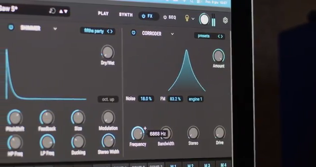 Coroda moduliert das Eingangssignal mit internen oder externen Quellen und reicht von zarter Stereo-Verbreiterung bis zu intensiver…