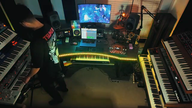 Wir sind immer noch mitten im zweiten goldenen Zeitalter der Synths, es gibt so viele großartige Releases, so viele großartige Synthesizer…