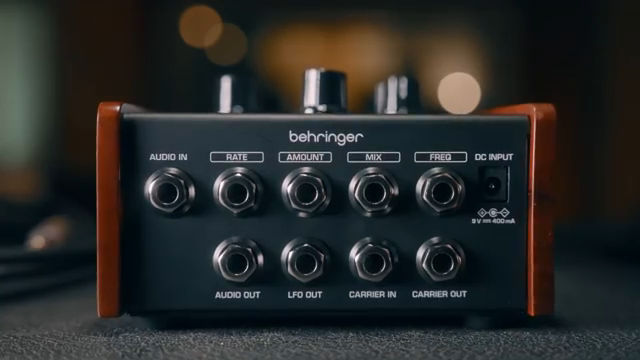 Damit kannst du externe Steuerspannungen oder ein Expression-Pedal einspeisen, um Parameter im Pedal zu steuern.