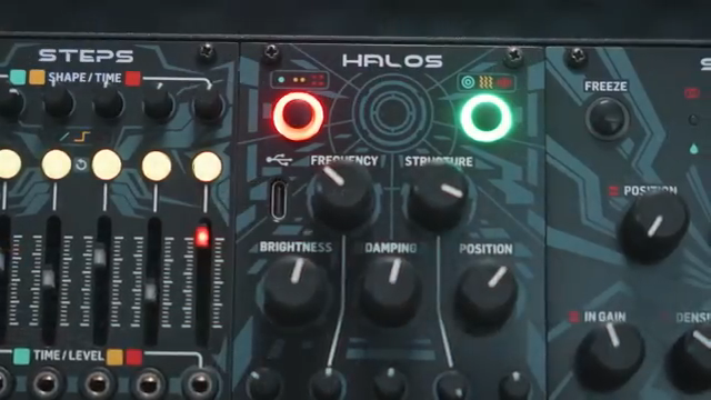 Es gibt tatsächlich einen geheimen FM-Synth in diesem Modul, wenn man die geheime Kombination kennt.