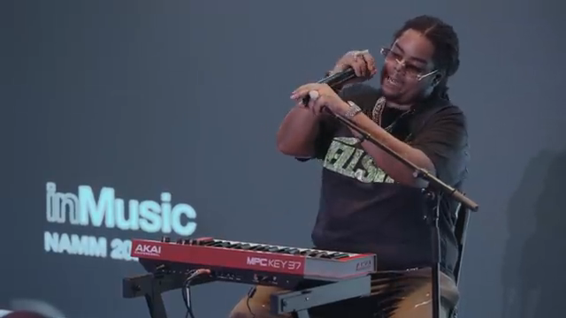 All die Sounds, die ich benutze, sind direkt hier im MPC eingebaut.