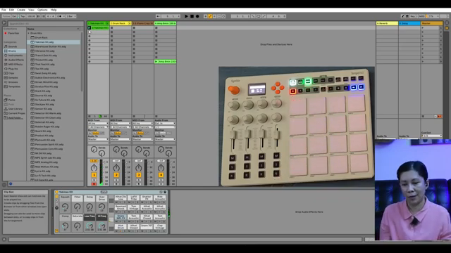 You can pretty much play over here and this stop over there because I set this one as my play like this one here the play button right…