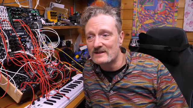 Ich empfinde ein enormes Privileg, in der Position zu sein, mit Leuten zu sprechen, meine Ideen rauszuhauen, meine Begeisterung für…