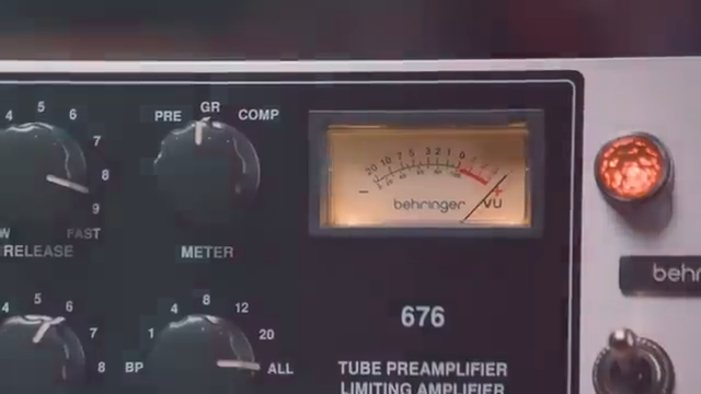 Wenn du auf deinen Aufnahmen nach dem unverwechselbaren Röhren-Wärme suchst, einem Werkzeug, das von sanft bis aggressiv alles liefert…