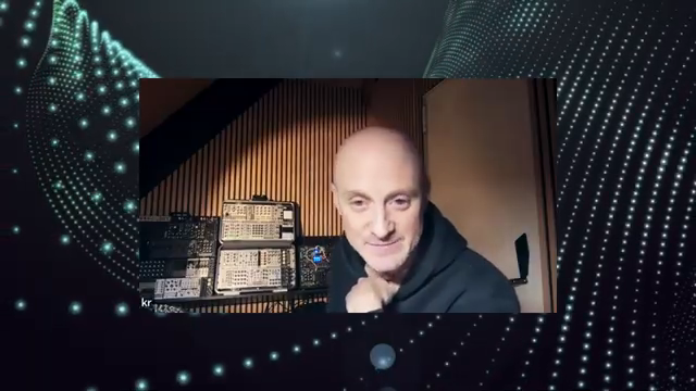 Ich denke, Tony... der Hauptdesigner Tony Rolando, ich halte ihn für ein absolutes Genie.