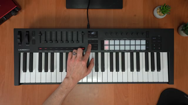 Wenn ich die Scale-Taste drücke, ist das Keyboard jetzt auch auf diese Skala festgelegt.