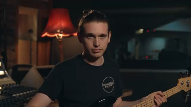 The brass switch gives you access to two different voicings.