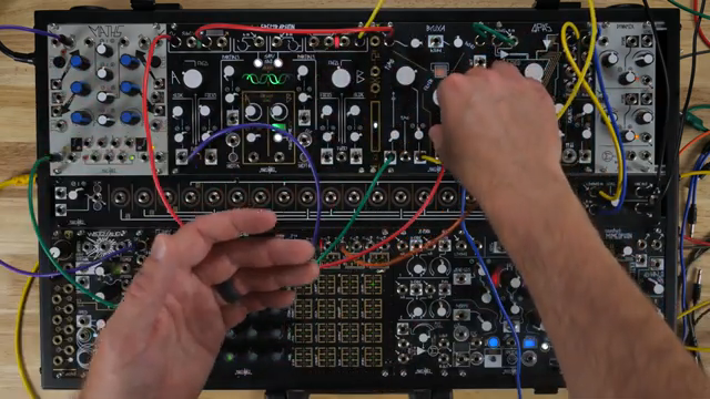 Man kann so eine Art knurrende Betonung auf dem Grundton bekommen.