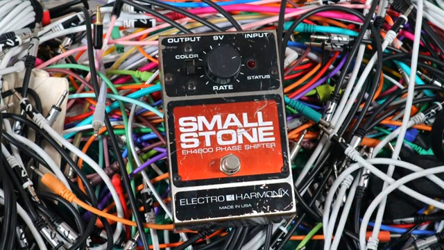 Das Teil hat mehr Gigs auf dem Buckel, wurde auf Pedalboards getreten, in Taschen geworfen, mit Getränken überschüttet – und sieht…