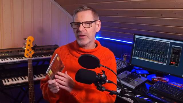 Ich habe immer darüber nachgedacht, einige der Songs noch einmal zu machen – mit den Fähigkeiten, die ich jetzt habe, mit den…