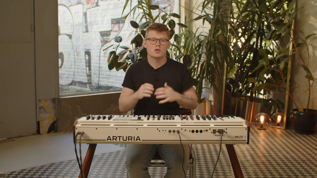 PolyBrute Connect ist außerdem bidirektional und visualisiert alle Änderungen, die wir an der Hardware vornehmen, auf dem Bildschirm und…