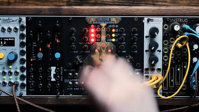 The Unperson entfesselt das Maneco Labs Groan: Eurorack-Wahnsinn für Mutige