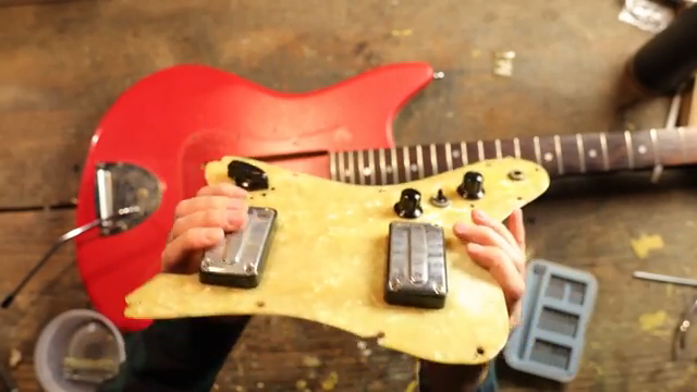 David Hilowitz Music vs. Die holländische Vinyl-Kuriosität: Eine Sixties-Gitarre im Rave-Revival