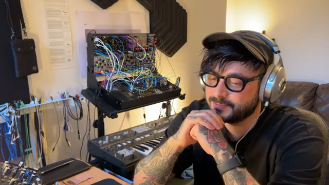 Ich habe mein Motorrad verkauft, was mich traurig gemacht hat, aber meine Eltern waren begeistert. Und ja, dann habe ich langsam…