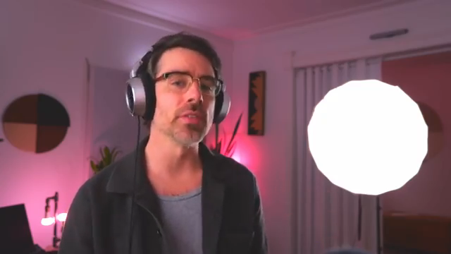 Obwohl es anfangs ein bisschen ein Gehirnverdreher ist, einfach weil es so eine komplexe Einheit ist, irgendwie zu erwarten.