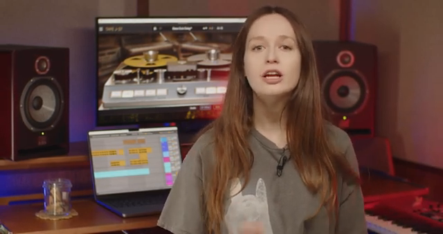 Unsere Nachbildung der ikonischen Bandmaschine bringt Wärme, Sättigung und einen zusammenhängenden Vibe in den Mix.