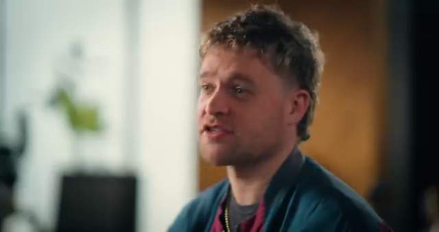 With dedicated section controls, it's incredibly easy to perform actions like dialing in the perfect organ tone, distorting that organ…