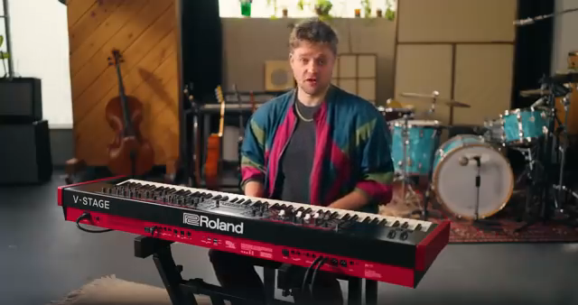 RolandChannel präsentiert: V-STAGE – Architektur eines modernen Bühnen-Kraftpakets