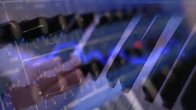 Ein 8-stimmiger hybrider Wavetable-Synthesizer, der digitale Präzision mit analoger Wärme verbindet.