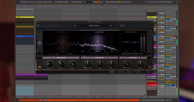 Der Visualizer zeigt das Spektrum sowohl des bearbeiteten als auch des unbearbeiteten Signals an.