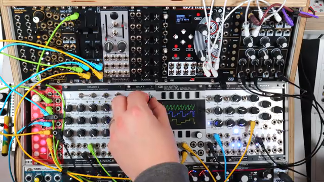 Das ganze Pattern blüht über diese drei Kanäle auf, nimmt mehr Stufen auf der Treppe, bevor sie alle auto-resetten.